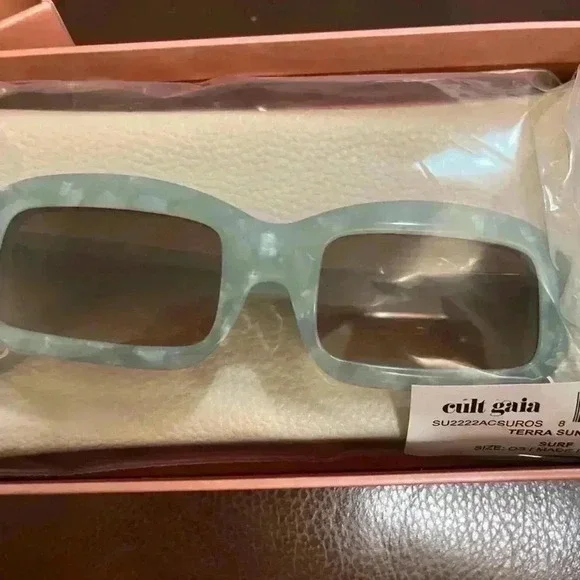 NIB Cult Gaia Terra Rectangular Frame Sunglasses Surf Green - Picture 4 of 5